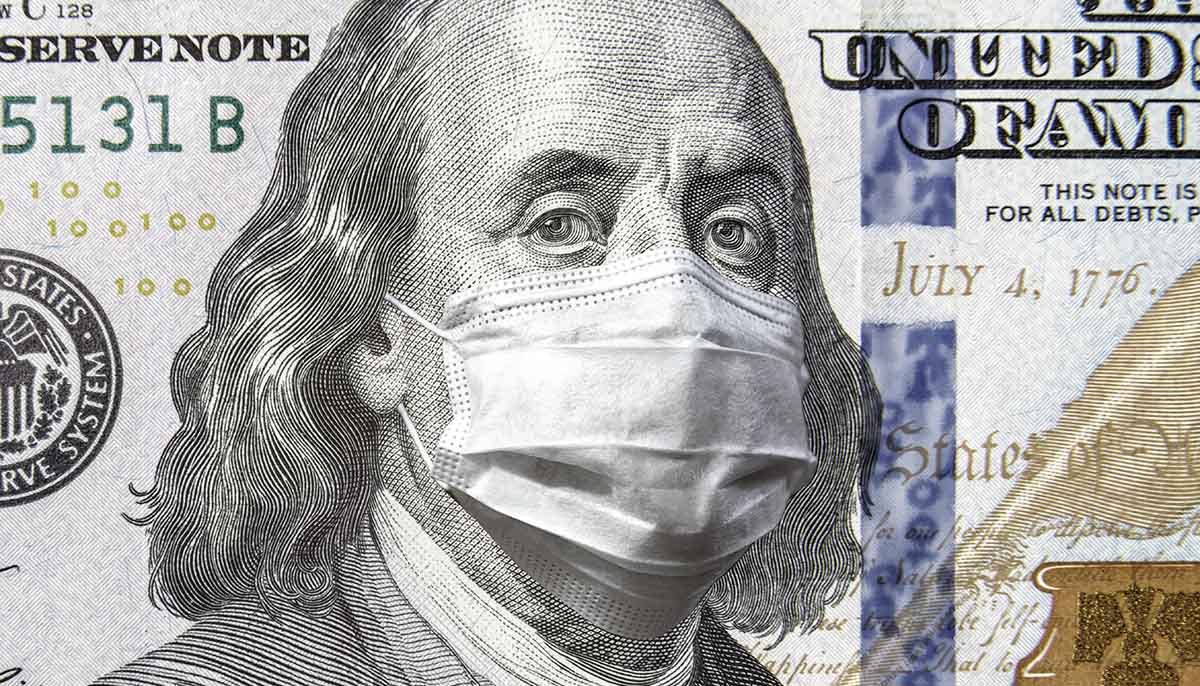 美元跌跌不休对美股意味着什么？