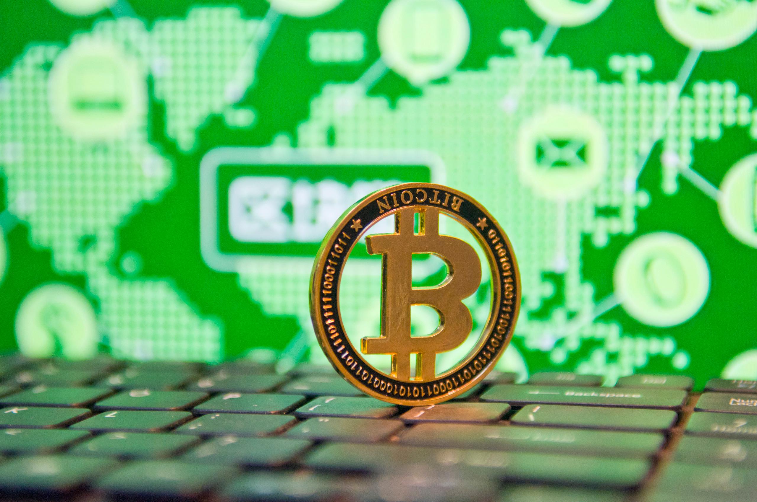 全球最大资管公司贝莱德入场比特币火箭升空站上5.2万美元