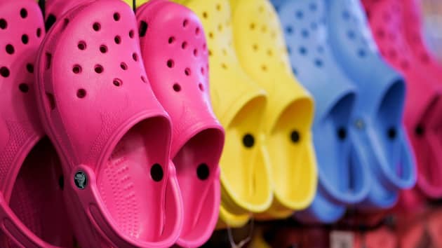 被诟病爆丑洞洞鞋的生产商 Q2销售额暴增近九成