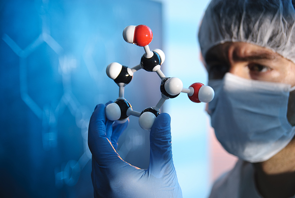 磷酸9月涨幅达160%创十年新高 公司：订单充足，年内价格将维持高位