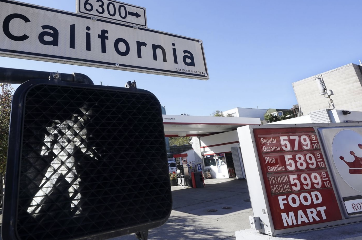 两周飙涨22%！全美汽油均价刷新记录新高短期或维持高位