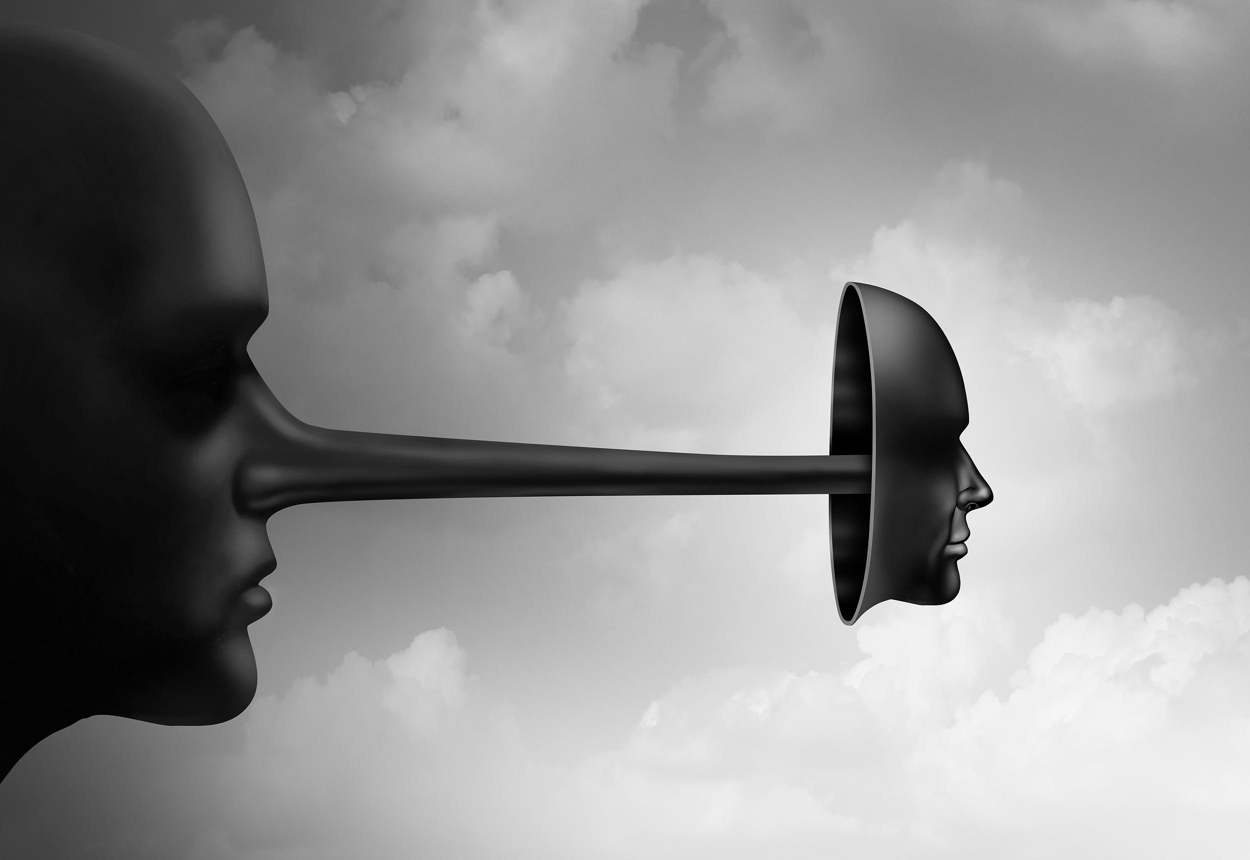 裁员小作文蔓延到在港券商，中资非“中字头”券商被推向风口浪尖，背后是业务出海遇困境一年