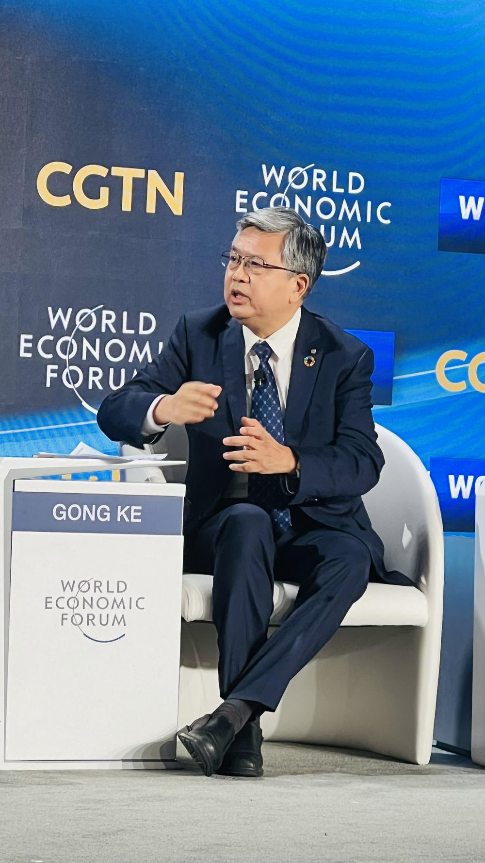 对话南开大学原校长龚克人工智能撬动产业发展一定是由通向专的路径