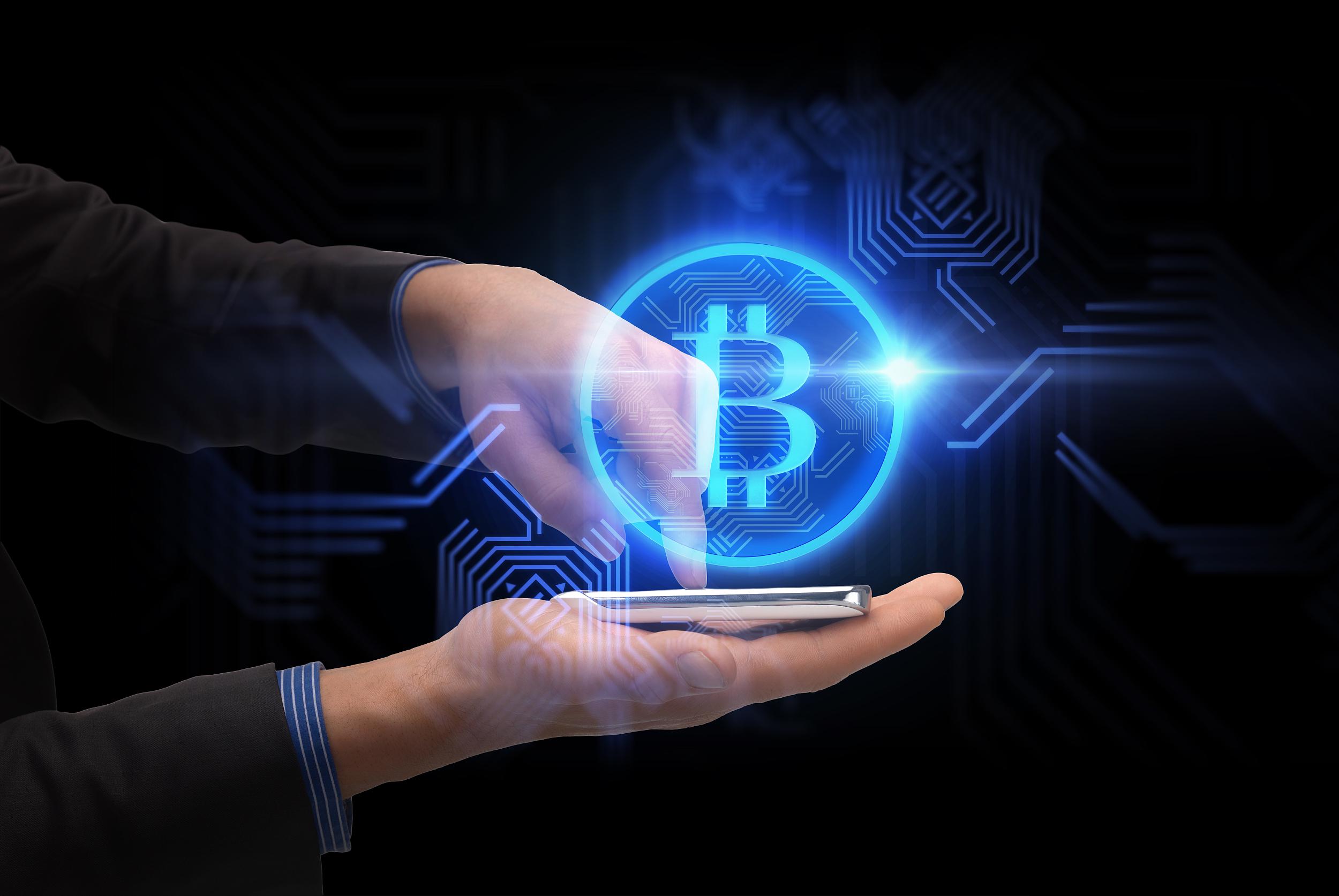 贝莱德、富达等大型金融机构入局比特币现货ETF要来了？