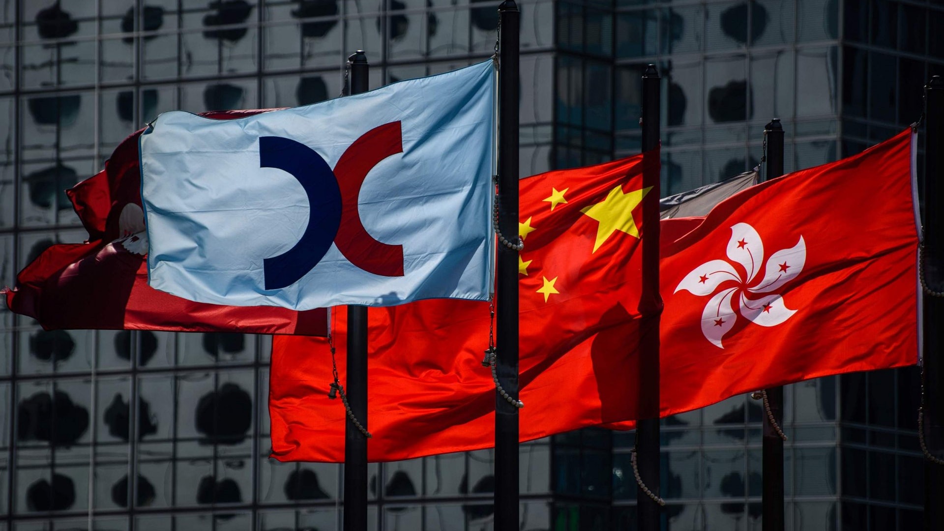 港股底在何处? 机构：恒生指数合理底部仍在16600点左右