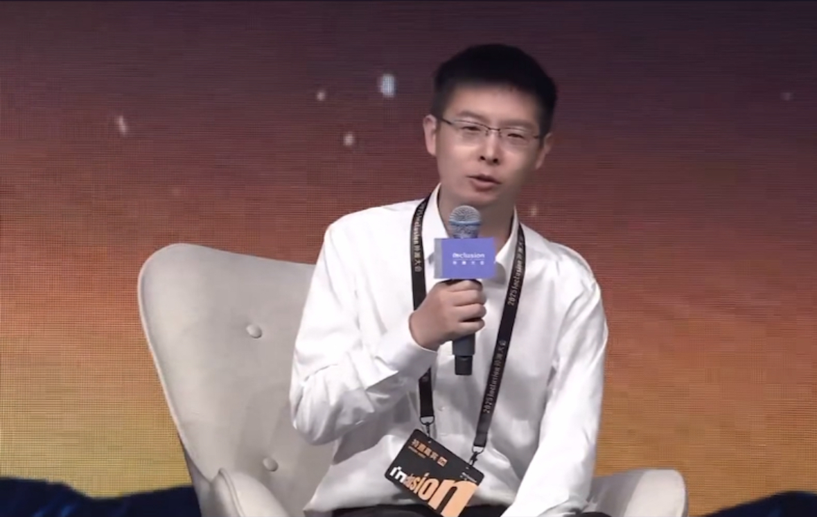 宇树科技王兴兴谈AI与机器人融合挑战